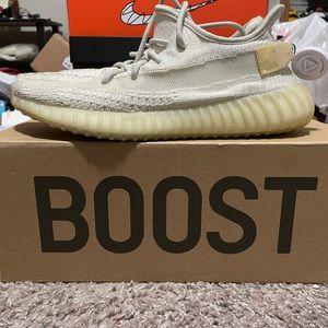 Yeezy 350 v2 light 9.5